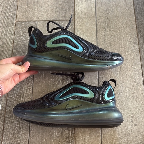 Nike Air Max 720 Size 7 Throwback Future Iridescent Green and Black Shoes - Picture 4 of 12